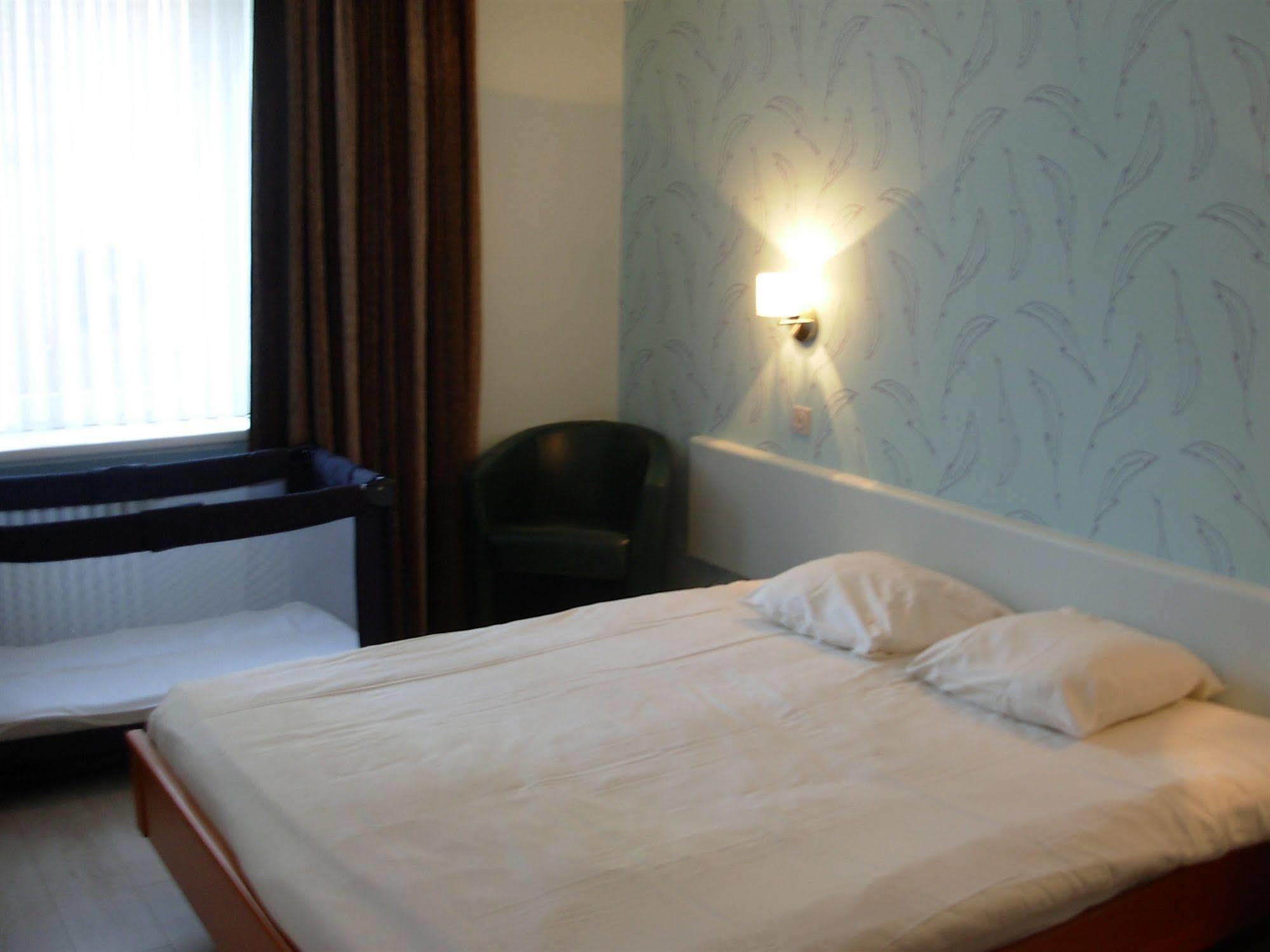 Hotel Ter Streep Ostende Extérieur photo
